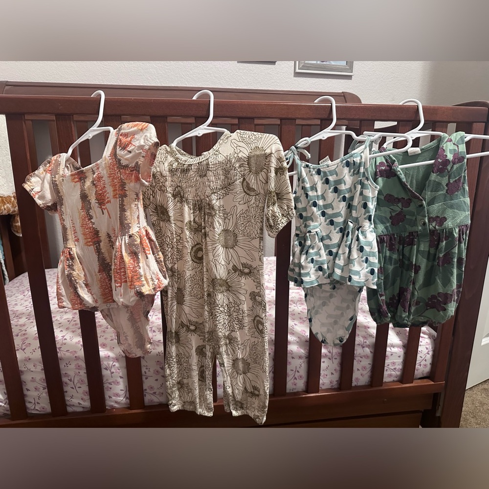 Lot of 4 Kate Quinn 3-6 months outfits. Excellent like new condition